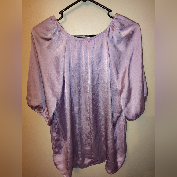 Simply Vera Vera Wang Lavender Blouse - Picture 2 of 3